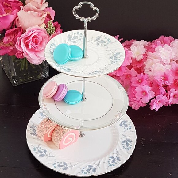 Handmade 3 Tier Cake Stand Wedding Tea Party Dessert Serving Tray Christmas Gift - Picture 2 of 10